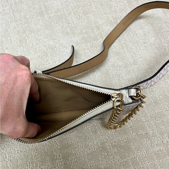 Michael Kors White and Tan belt Bag - Picture 3 of 3